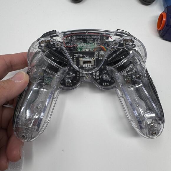 Lot of 4 Aftermarket Controllers PS2 GameCube LightGun Mad Catz Pelican Untested - Picture 6 of 16